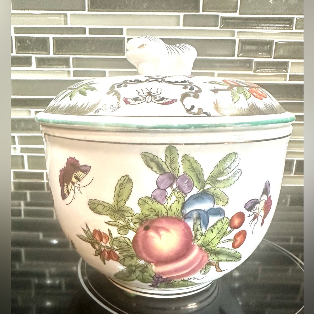 Decorative Multicolor Fruit Bowl with Lid